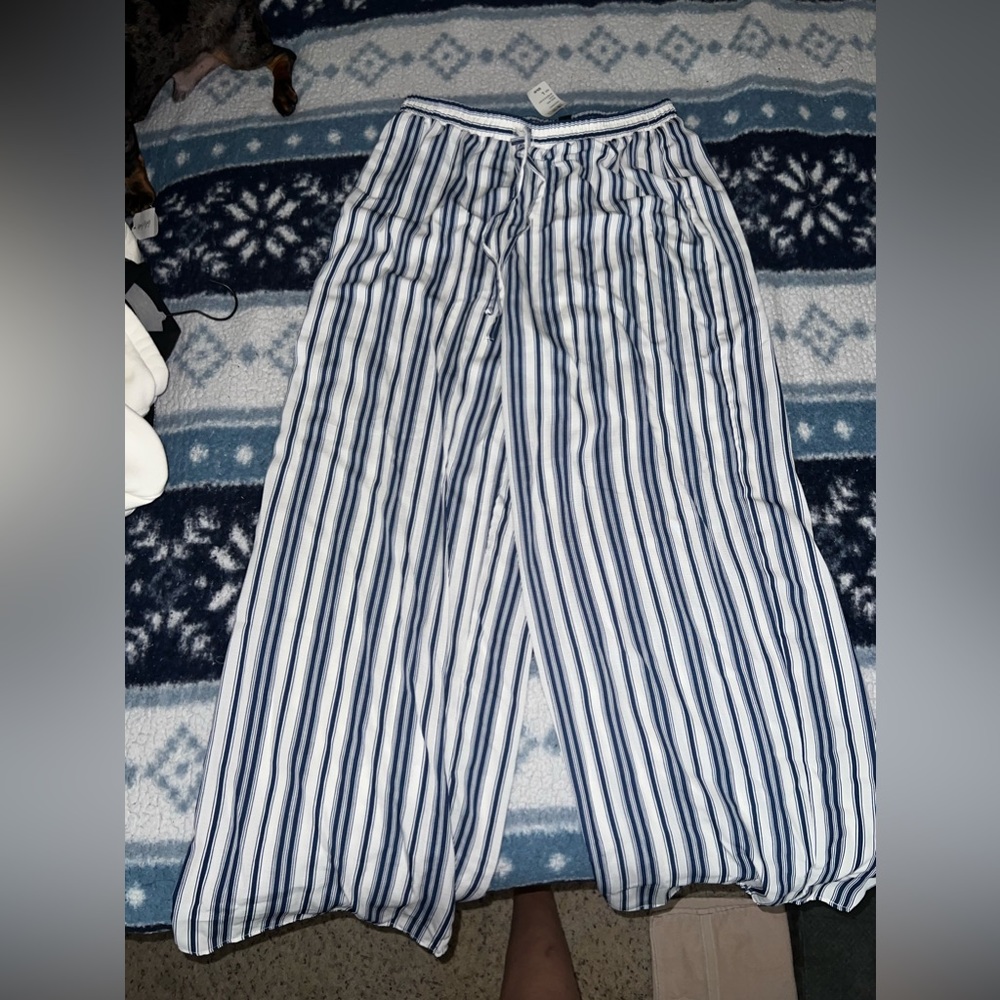 Windsor. Never worn pants. Striped. Size large